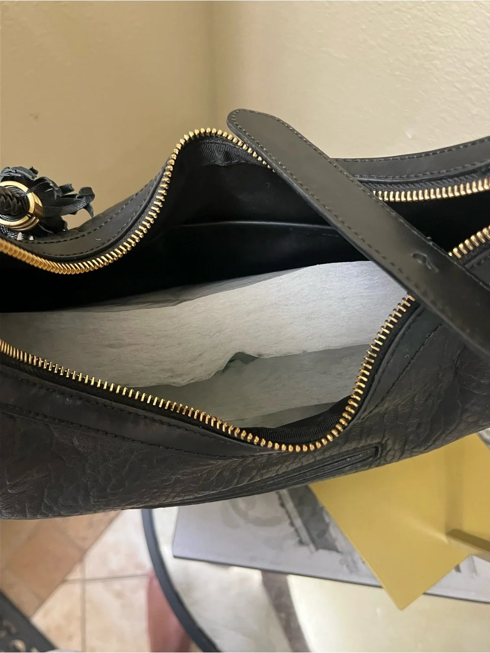 Classic Black Leather Hobo Shoulder Bag - Sleek Everyday Beautiful bag!!!